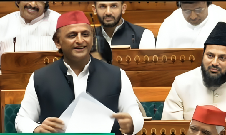 वक्फ बिल पर अखिलेश का हमला: ‘महाकुंभ की मौतें छुपाने की साजिश’