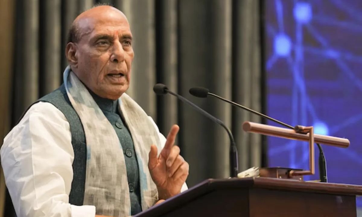 राजनाथ सिंह ने ऑपरेशन सिंदूर को बताया ‘हनुमान जी की नीति पर आधारित’, कहा – ‘जिन्ह मोहि मारा तिन मोहि मारे’