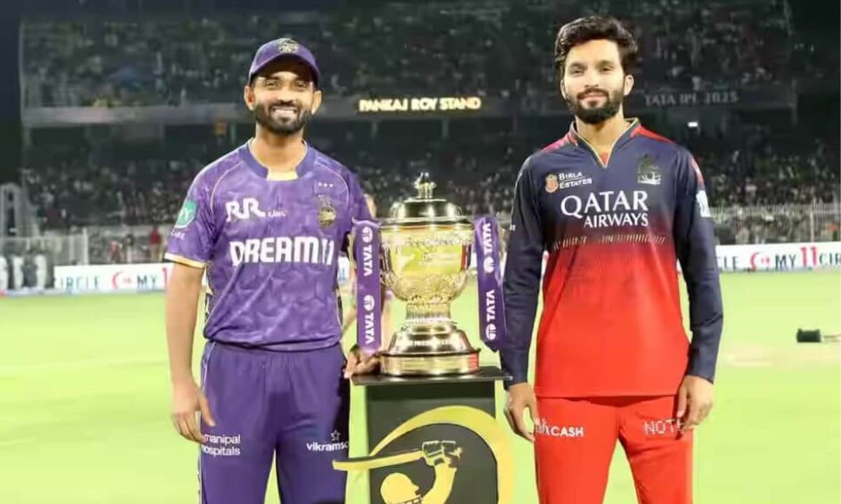 चिन्नास्वामी में फैंस का कोहली के लिए अनोखा सम्मान, आसमान में दिखा अद्भुत नजारा