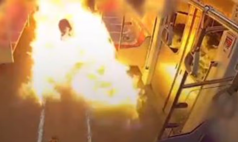 सियोल मेट्रो में आग लगने की घटना,तलाक के बाद आगजनी ने मचाई दहशत