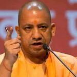 यूपी में तबादलों पर घमासान, सीएम को करनी पड़ी दखल, कई तबादले हुए रद्द