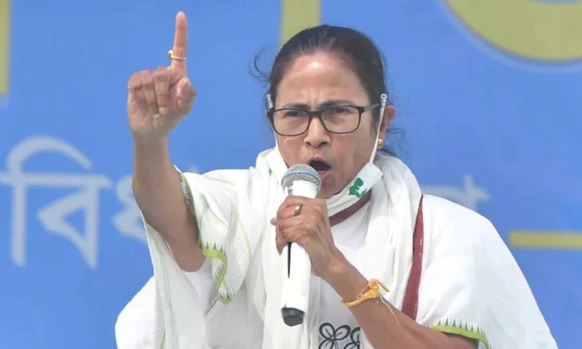 पश्चिम बंगाल विधानसभा में हंगामा: ममता बनर्जी और बीजेपी के बीच तीखी टक्कर