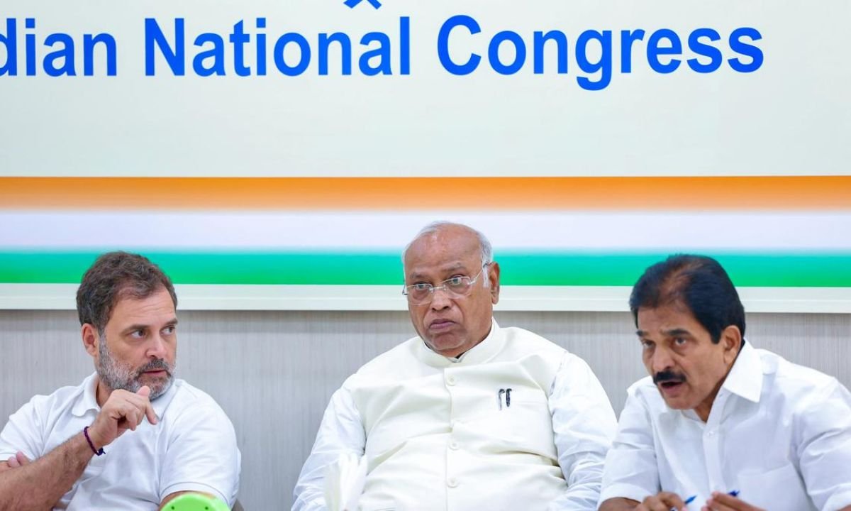 इंडिया ब्लॉक की एकता: उपराष्ट्रपति चुनाव से पहले खरगे का रात्रिभोज आयोजन