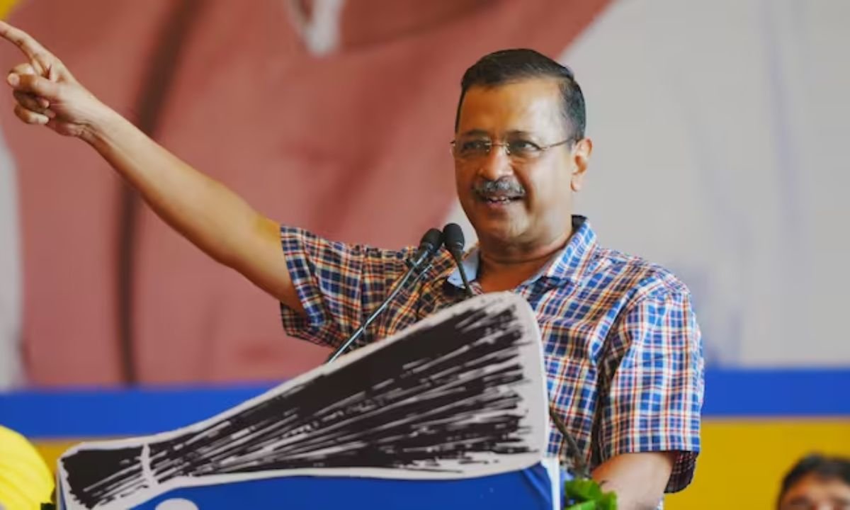 केजरीवाल को सरकारी बंगला: हाईकोर्ट ने केंद्र को लगाई कड़ी फटकार, 25 सितंबर तक जवाब मांगा