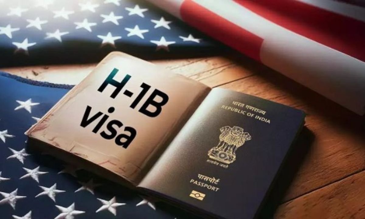 अमेरिका का H-1B वीजा पर बड़ा धमाका: फीस 88 लाख, लाखों भारतीय प्रभावित!