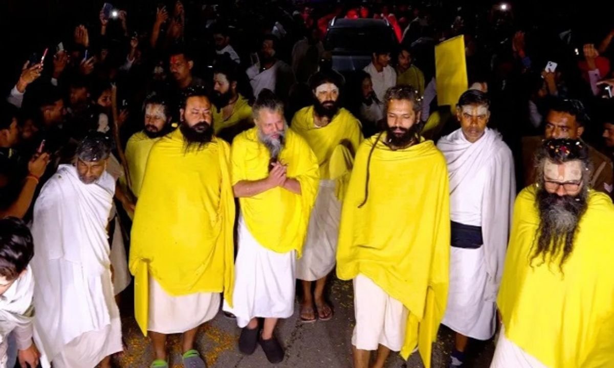 प्रेमानंद जी महाराज की पदयात्रा स्थगित: भक्तों के लिए महत्वपूर्ण सूचना और स्वास्थ्य अपडेट…