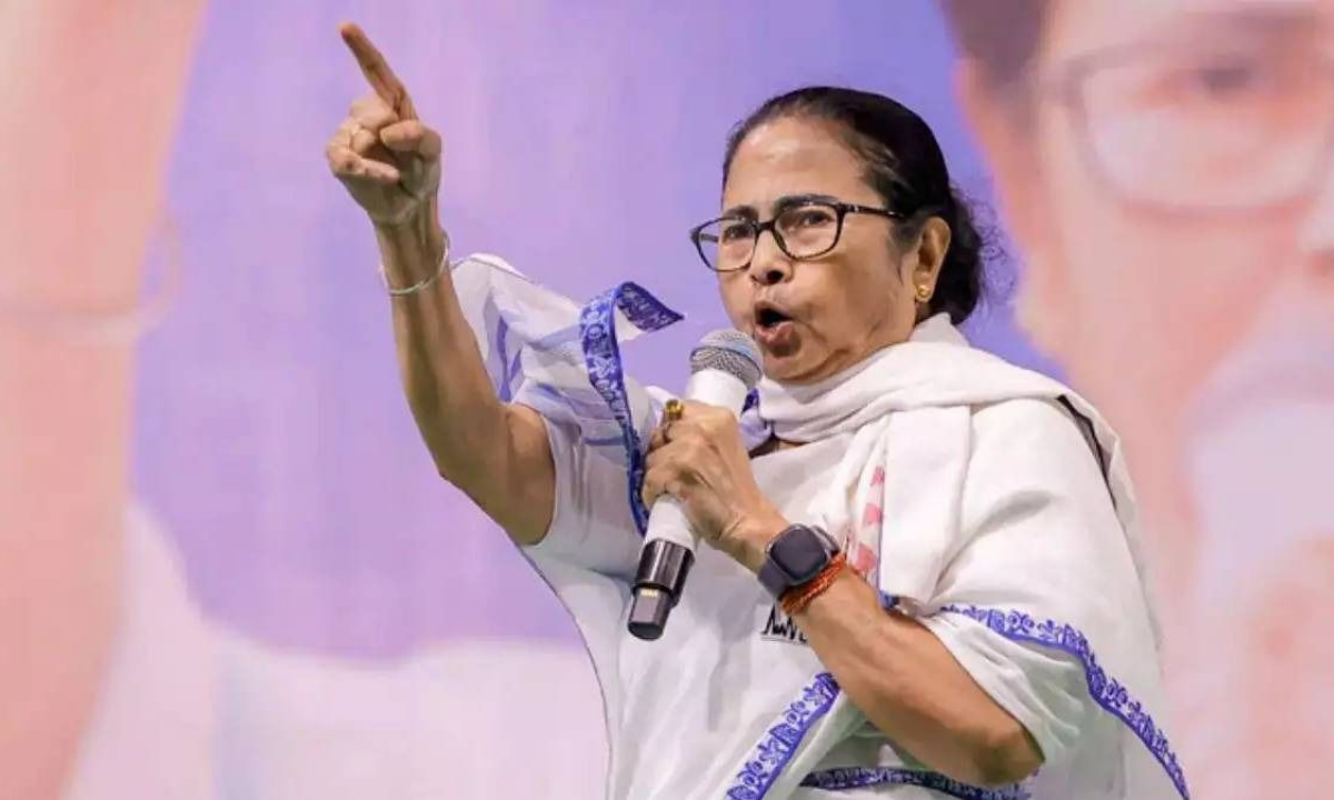 SIR: ममता बनर्जी ने केंद्र सरकार की मनशा पर उठाए सवाल