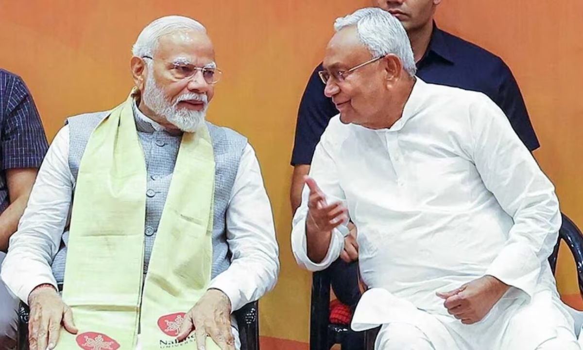 बिहार विधानसभा चुनाव 2025: एनडीए की शानदार जीत, 200 पार रुझान; तेजस्वी राघोपुर में पीछे