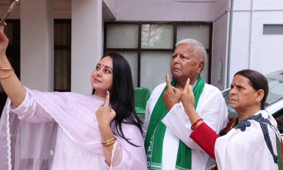 बिहार चुनाव 2025: रोहिणी आचार्य का राजनीति से संन्यास, परिवार से भी नाता तोड़ा!