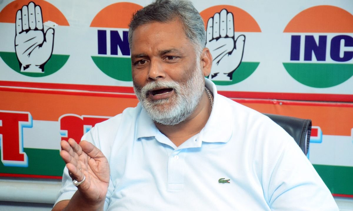 बिहार चुनाव 2025: पप्पू यादव ने दिए संन्यास के संकेत, रोहिणी आचार्य को सलाह!