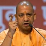 गोरखपुर में सीएम योगी का सख्त संदेश, “हुड़दंगियों के लिए नरसिंह अवतार जरूरी”, मंच से रवि किशन पर मजाक भी बना चर्चा का विषय