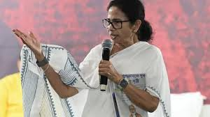 West Bengal Politics: ममता बनर्जी को विधानसभा भेजने का खुला ऑफर, हुमायूं कबीर के बयान से C में हलचल