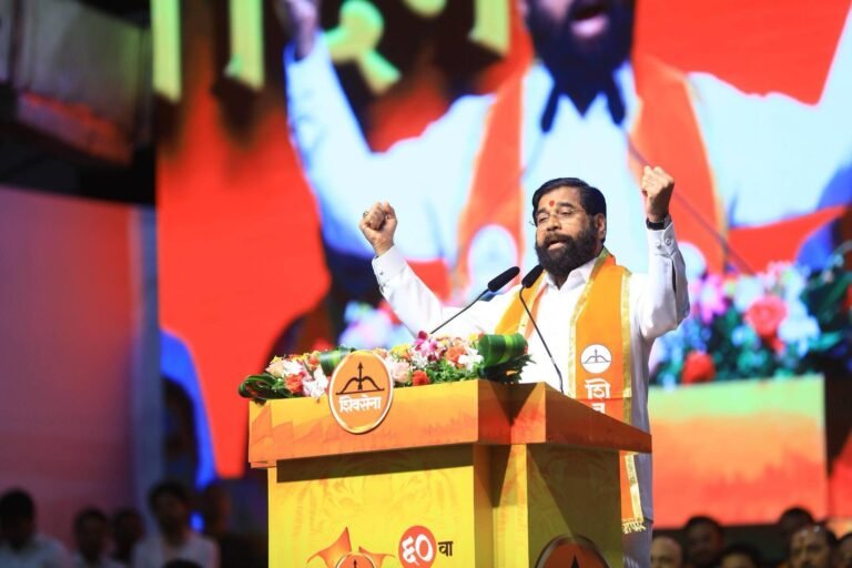 शिंदे का बड़ा संकेत, महाराष्ट्र में सियासी धमाका बाकी?