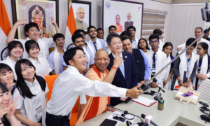 CM Yogi Meets Japanese Students