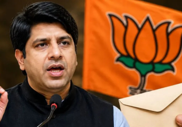 Shehzad Poonawalla Resignation